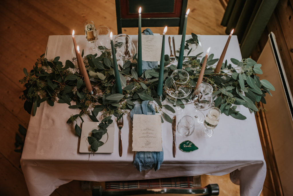 Blue and beige wedding table decorations