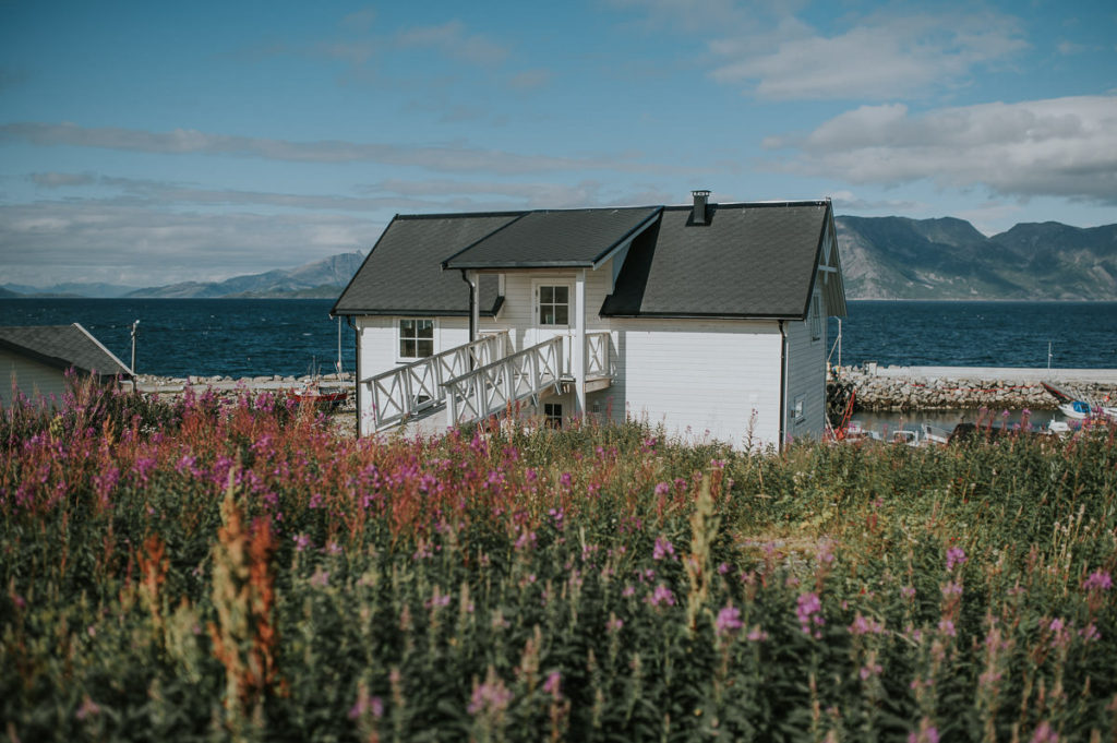Cabins with a sea view at Storekorsnes Alta rented for an intimate outdoor wedding in Norway
