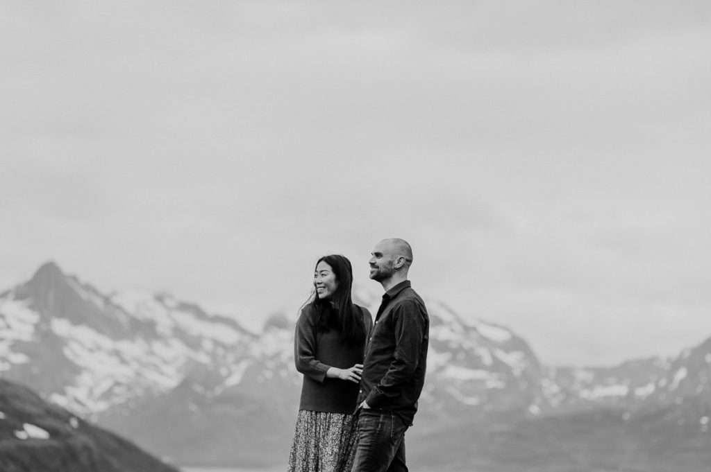 Pre-wedding photo session in the mountains of Tromsø by wedding photographer TS Foto Design