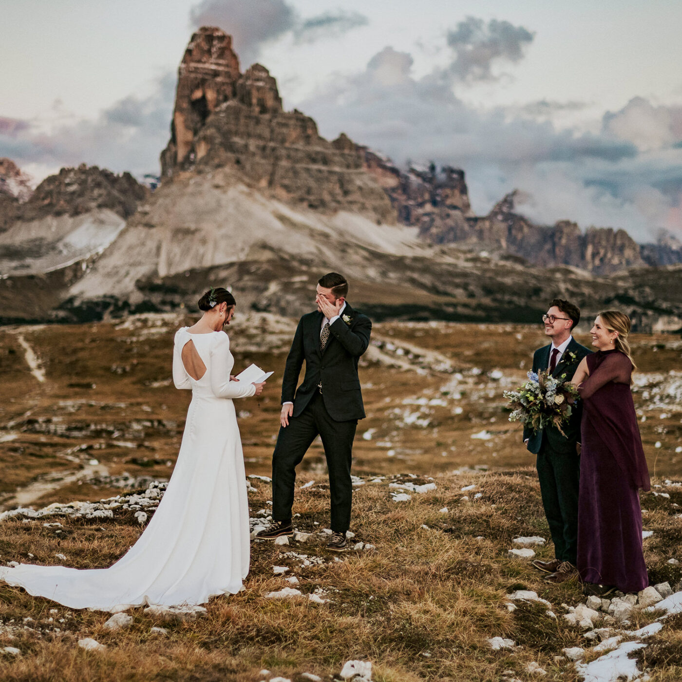 Fall elopement ceremony in Italian Dolomites with 2 best friends