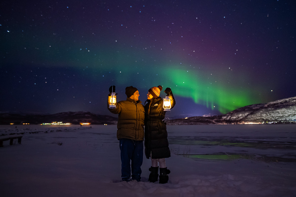 Engagement photo session under the northern lights in Alta Norway