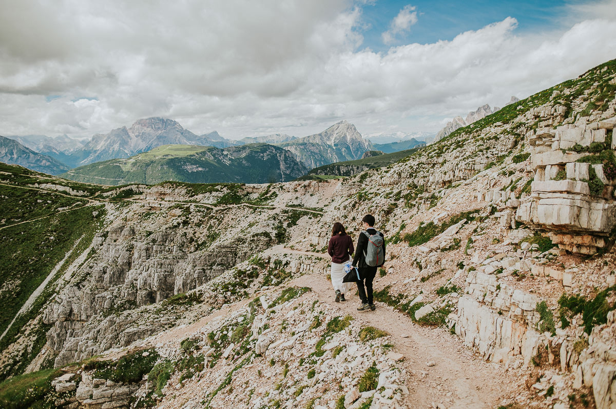 Pre-wedding photo session in the Italian Dolomites