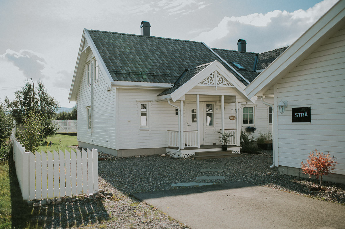 En frisørsalong "Strå" i Alta på en fin sommerdag 