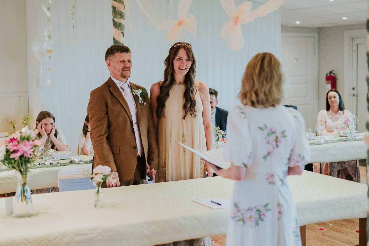 Innendørs borgerlig vielse på Sortland Vesterålen